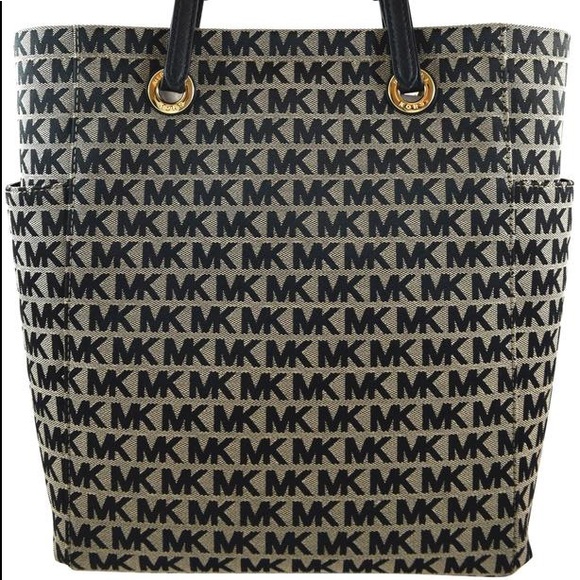 LIKE NEW❗️AUTHENTIC MICHAEL KORS JET SET MONOGRAM TOTE - Picture 3 of 14